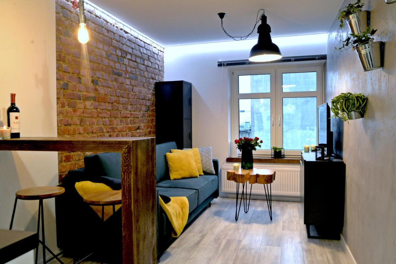 Loft Maly Apartment Косцежина Екстериор снимка
