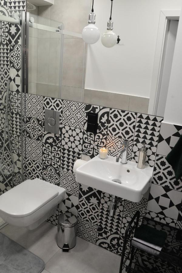 Loft Maly Apartment Косцежина Екстериор снимка